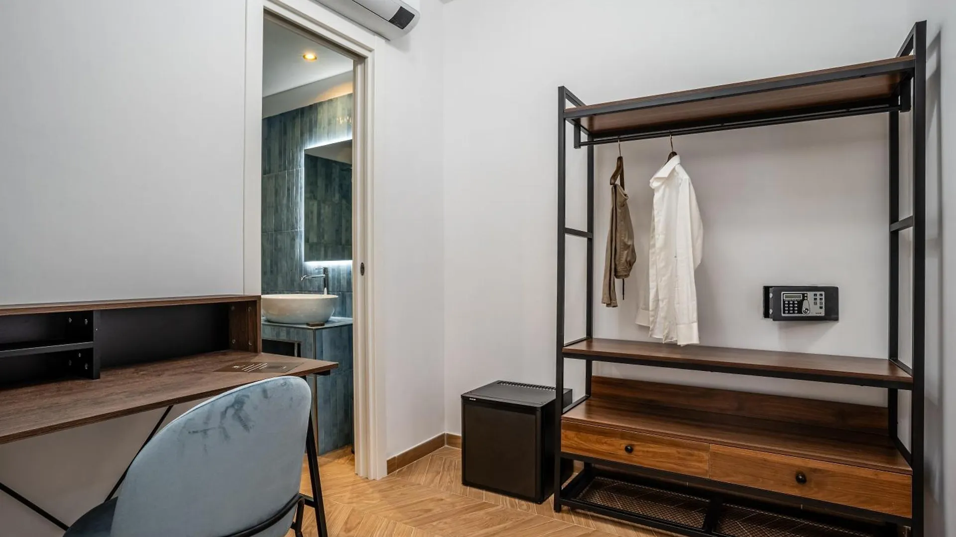Fantini Rooms-Monti Rome 0*,  Italie